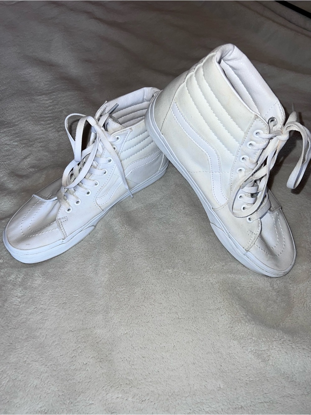 Vans Sk8-Hi All-White High-Top Sneakers Men Size 9 / Women 10.5